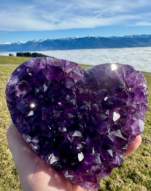 Amethysten Herz im Ständer