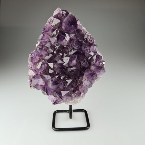 Amethyst auf Ständer