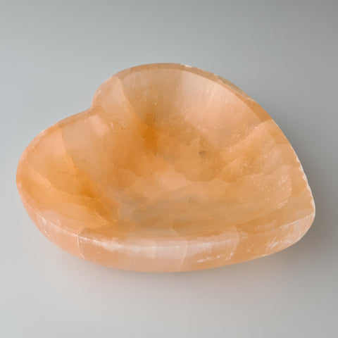 Selenit orange Herzschale