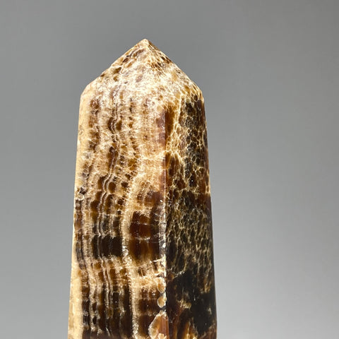 Schokoladencalcit Spitze