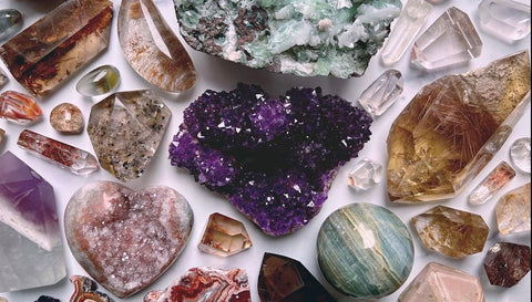 Amethyst Drusen und Skulpturen
