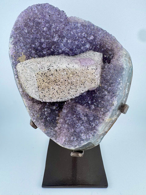 Amethyst mit massivem Calcit und Achatrand aus Uruguay